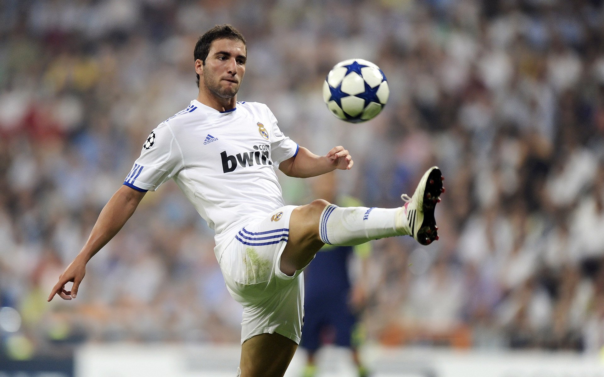 切尔西前途光明！，内马尔新星战术调整表现突出再创辉煌时刻